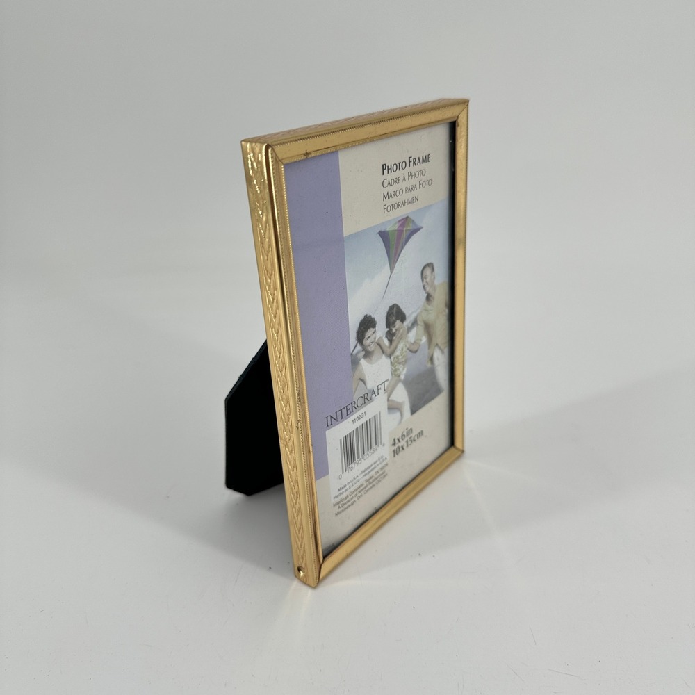 Intercraft Gold Tone Metal 4x6 Picture Frame Etched Chevron Pattern 1102G1